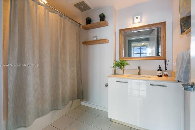 3451 NE 1st Ave M0706, Miami, FL 33137