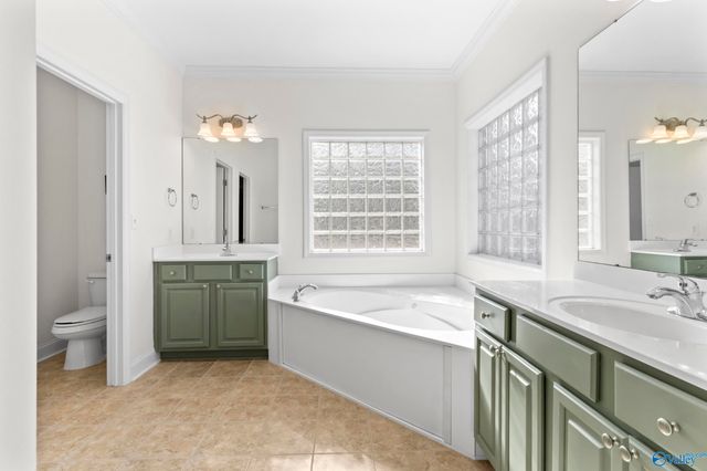 2205 Rosebrooke Drive, Huntsville, AL 35803