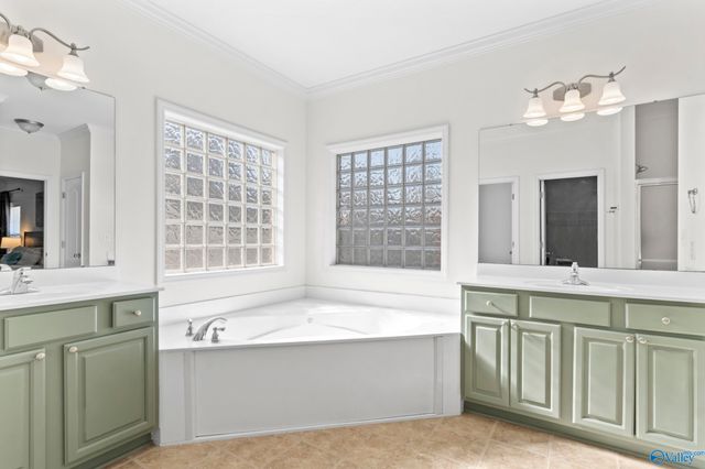 2205 Rosebrooke Drive, Huntsville, AL 35803