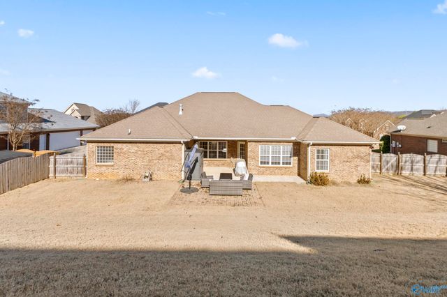 2205 Rosebrooke Drive, Huntsville, AL 35803