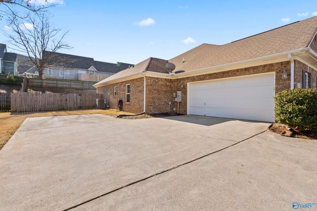 2205 Rosebrooke Drive, Huntsville, AL 35803