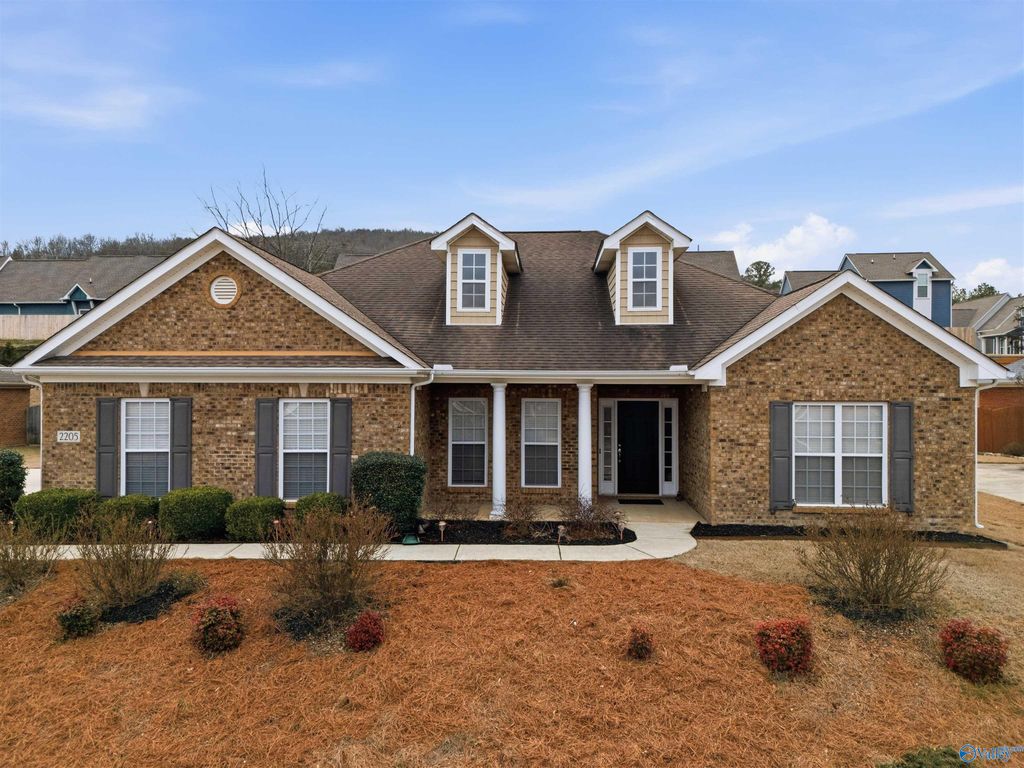 2205 Rosebrooke Drive, Huntsville, AL 35803
