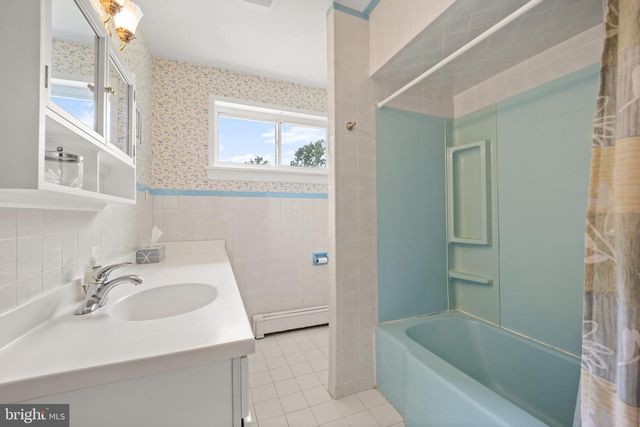 209 DELAWARE AVE, Claymont, DE 19703