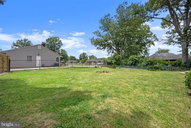 209 DELAWARE AVE, Claymont, DE 19703