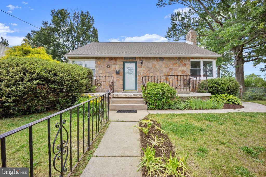 209 DELAWARE AVE, Claymont, DE 19703