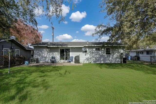 461 Rothe Loop, New Braunfels, TX 78130