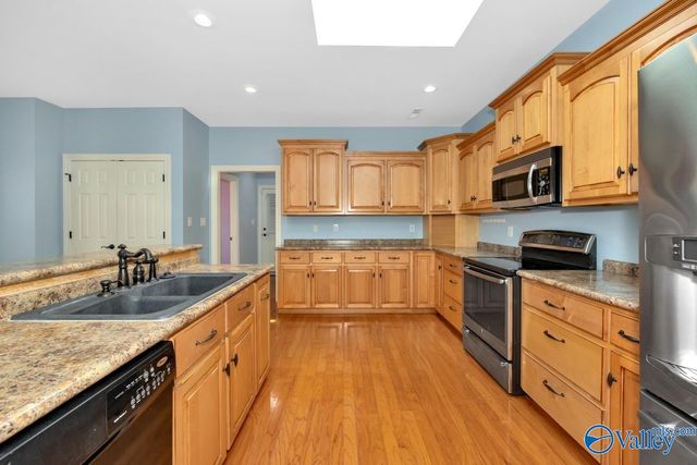 27010 Mill Creek Drive, Athens, AL 35613