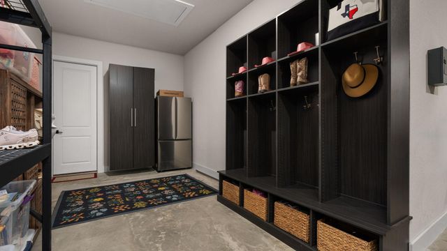 645 Two Creeks LN, Austin, TX 78737