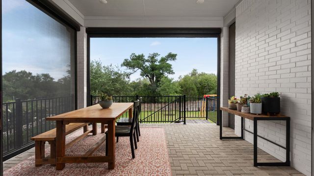 645 Two Creeks LN, Austin, TX 78737