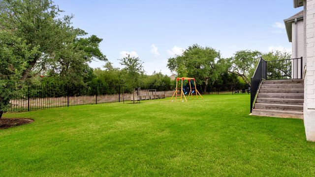 645 Two Creeks LN, Austin, TX 78737