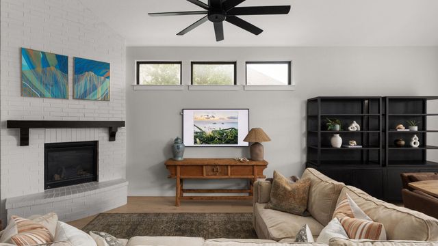 645 Two Creeks LN, Austin, TX 78737