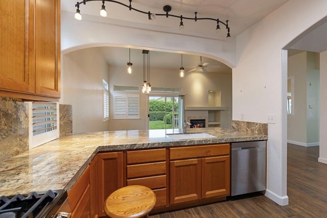 1959 Yorktown Dr, Lodi, CA 95242