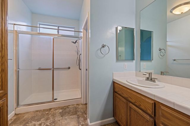 1959 Yorktown Dr, Lodi, CA 95242