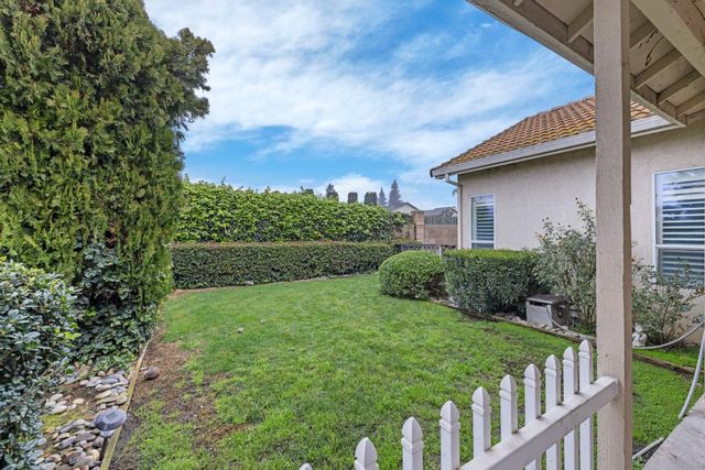 1959 Yorktown Dr, Lodi, CA 95242