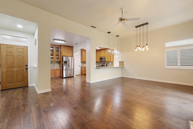 1959 Yorktown Dr, Lodi, CA 95242