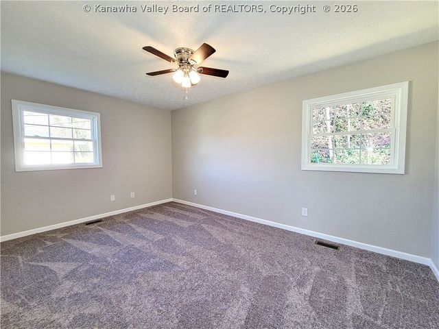 2524 Shadyside Road, St Albans, WV 25177