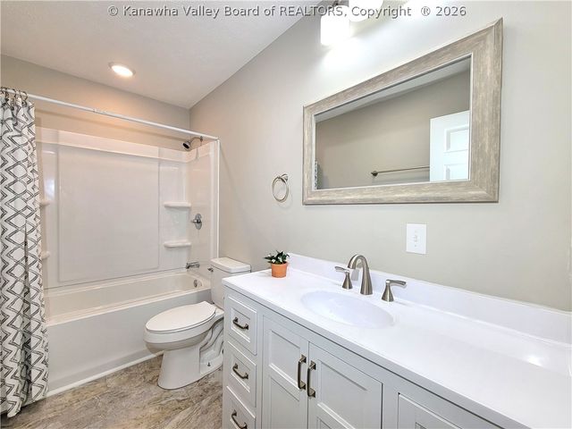 2524 Shadyside Road, St Albans, WV 25177