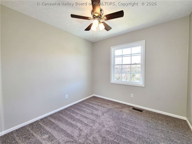 2524 Shadyside Road, St Albans, WV 25177