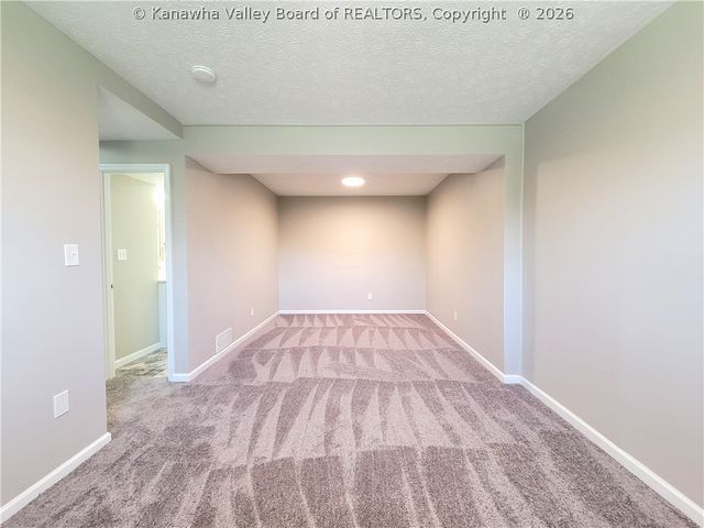 2524 Shadyside Road, St Albans, WV 25177