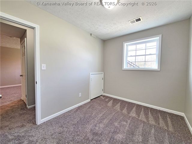 2524 Shadyside Road, St Albans, WV 25177