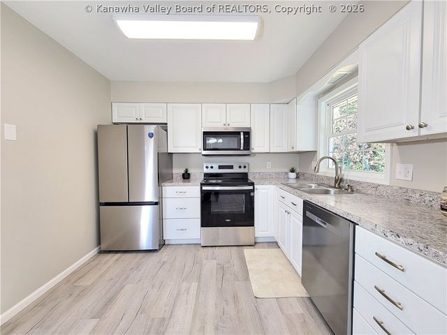 2524 Shadyside Road, St Albans, WV 25177