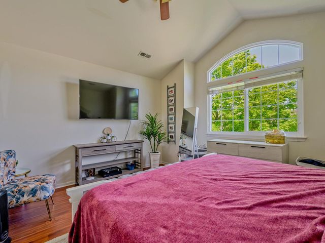 6051 Canterbury Lane, Hoffman Estates, IL 60192