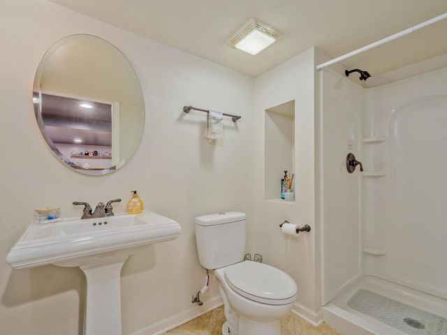 6051 Canterbury Lane, Hoffman Estates, IL 60192