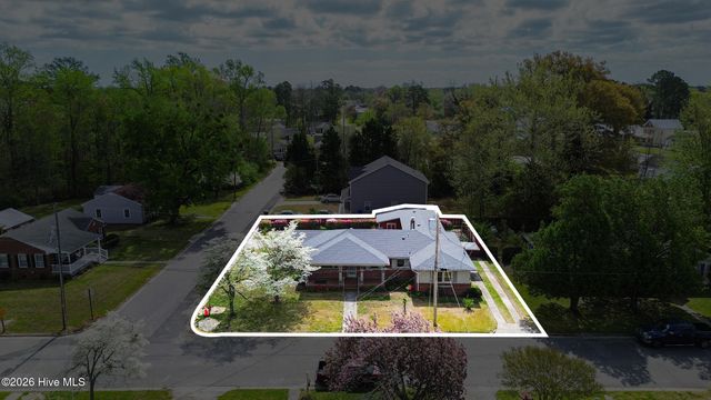 206 Hiland Park Avenue, Hertford, NC 27944