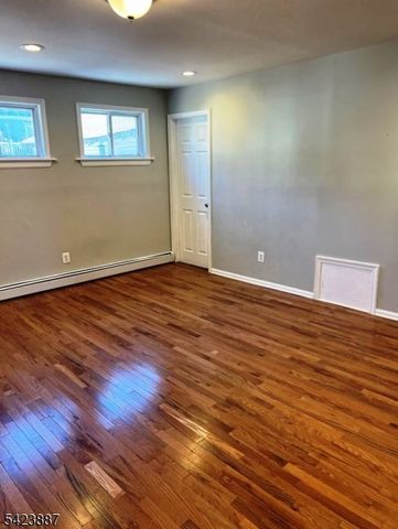 12 Birchwood Avenue, East Orange City, NJ 07018