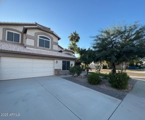 13781 W VERNON Avenue, Goodyear, AZ 85395