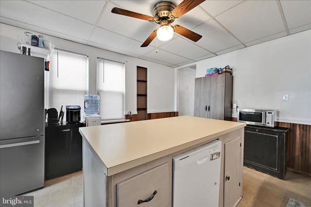 28 PLEASANT AVE, Red Lion, PA 17356