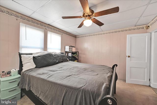 28 PLEASANT AVE, Red Lion, PA 17356