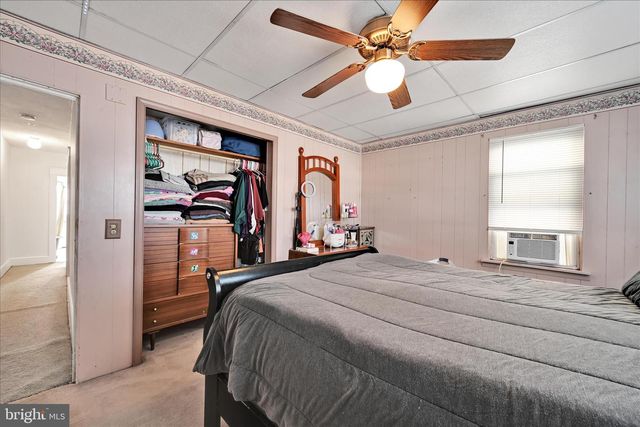 28 PLEASANT AVE, Red Lion, PA 17356