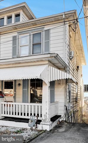 28 PLEASANT AVE, Red Lion, PA 17356