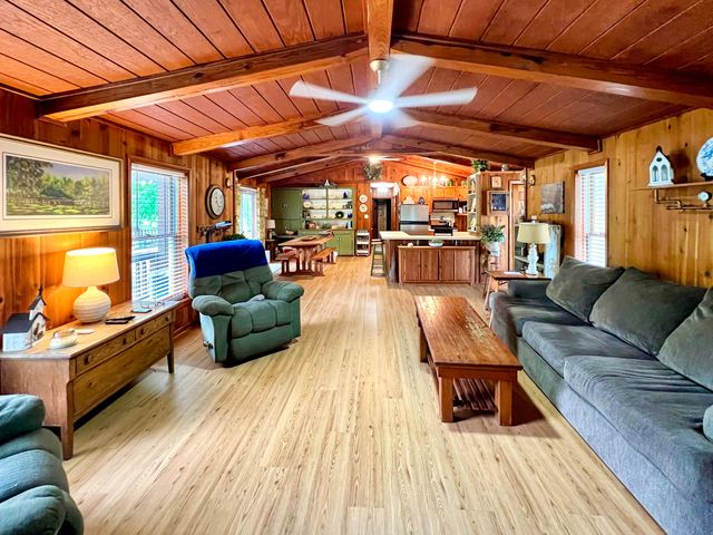 135 Durr Stables Lane, Saint George, SC 29477