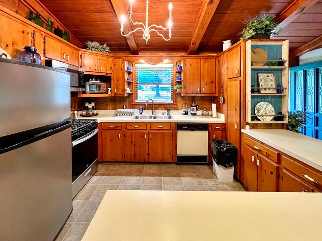 135 Durr Stables Lane, Saint George, SC 29477