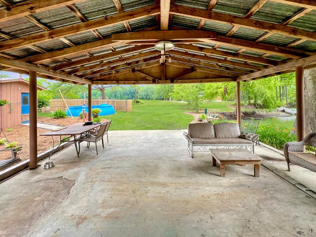 135 Durr Stables Lane, Saint George, SC 29477