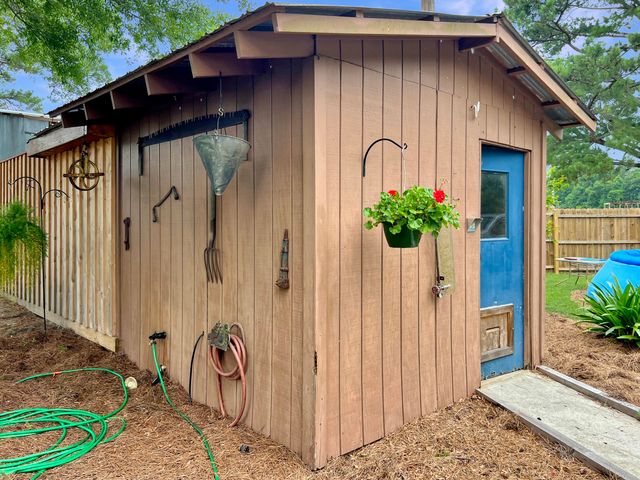 135 Durr Stables Lane, Saint George, SC 29477