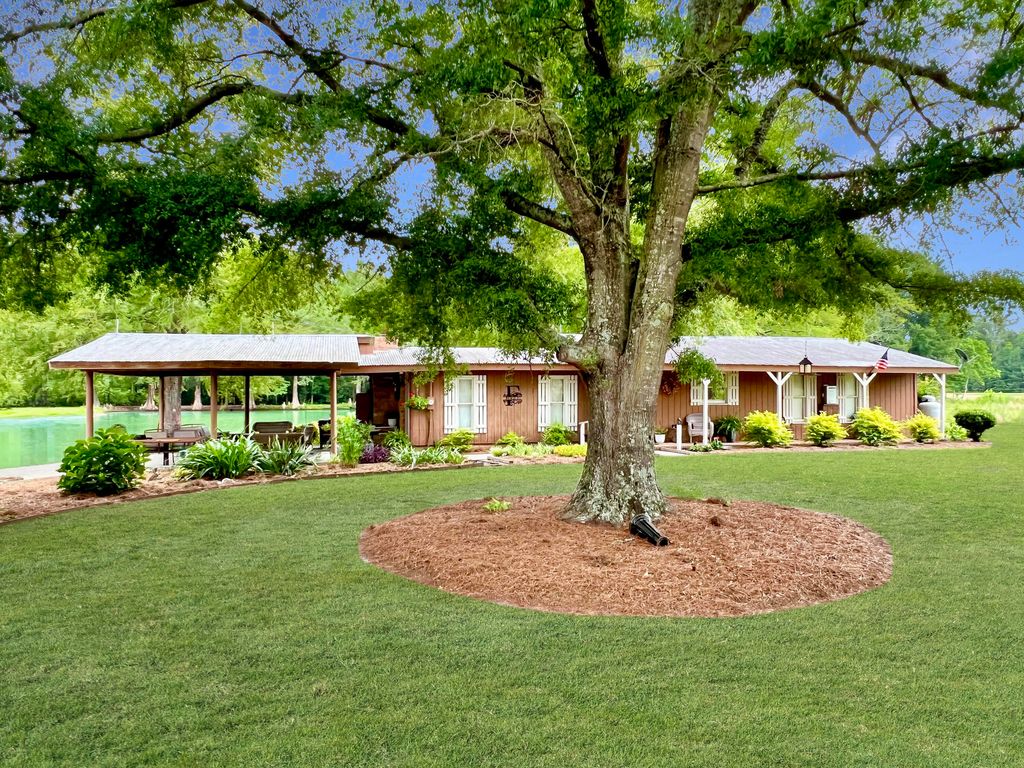 135 Durr Stables Lane, Saint George, SC 29477