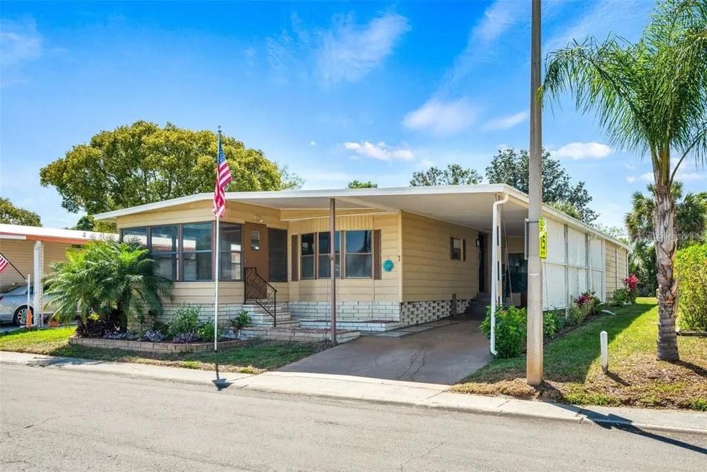 7 MOUNTAIN LAUREL DRIVE, Palm Harbor, FL 34684