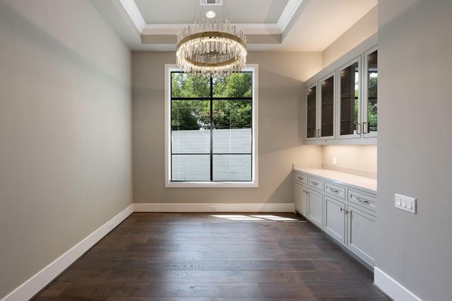 5517 Sturbridge Drive, Houston, TX 77056