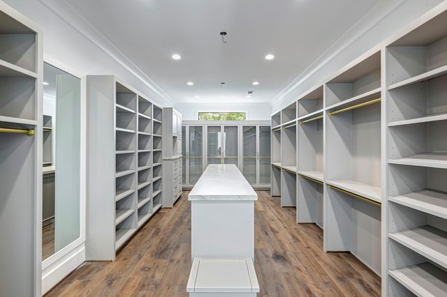 5517 Sturbridge Drive, Houston, TX 77056