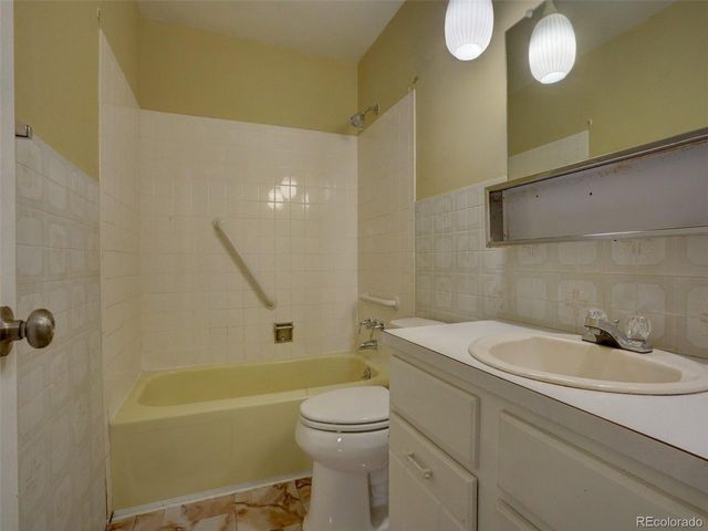 9464 Newton St, Westminster, CO 80031