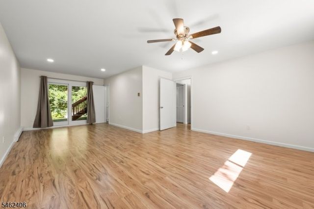 36 S Cherry Rd, Jefferson Twp., NJ 07849
