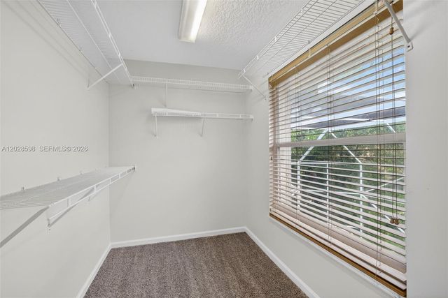 8226 NW 41st St, Coral Springs, FL 33065