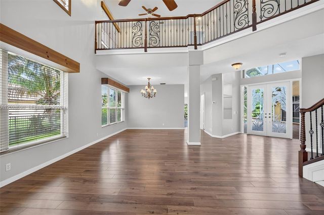 8226 NW 41st St, Coral Springs, FL 33065