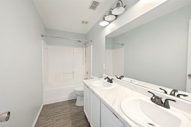 920 Kendall Drive, Arlington, TX 76001