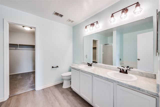 920 Kendall Drive, Arlington, TX 76001