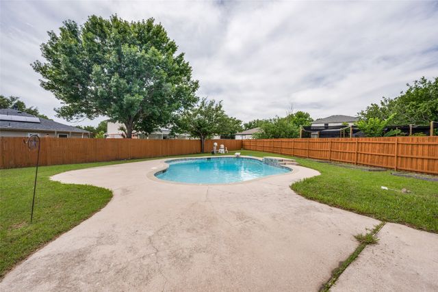 920 Kendall Drive, Arlington, TX 76001
