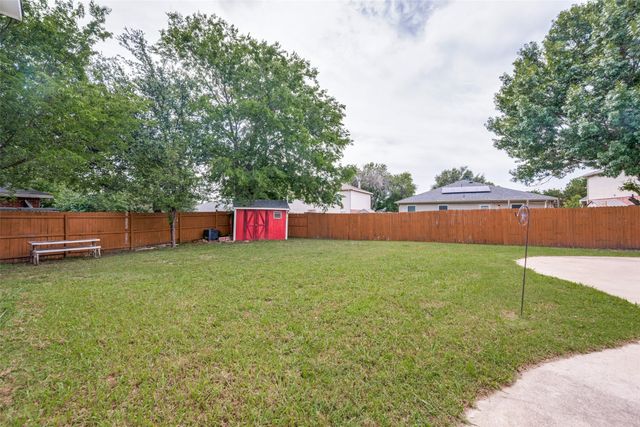 920 Kendall Drive, Arlington, TX 76001